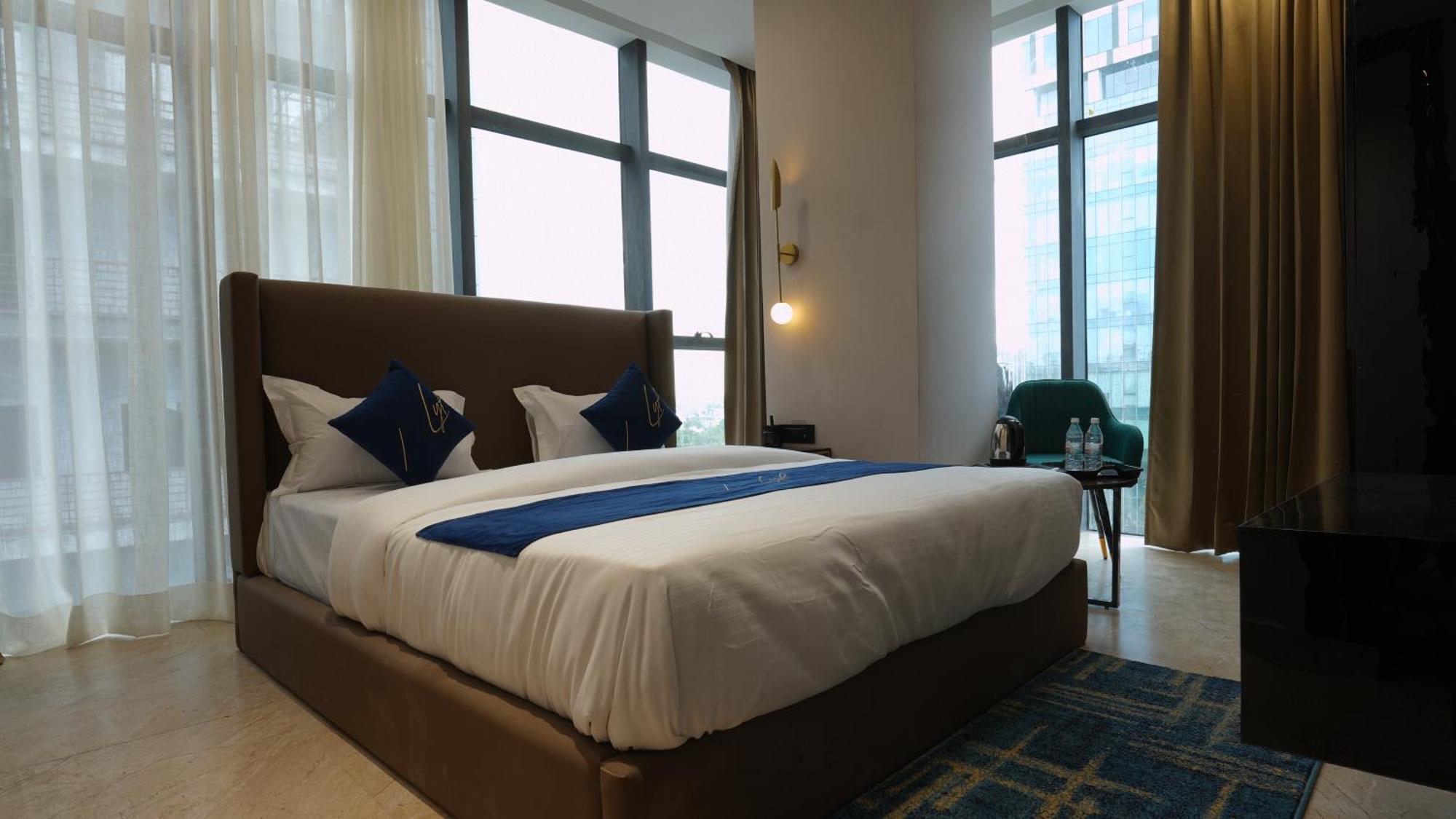 Aquila Grand Suites - Noida Sector 136 Eksteriør billede