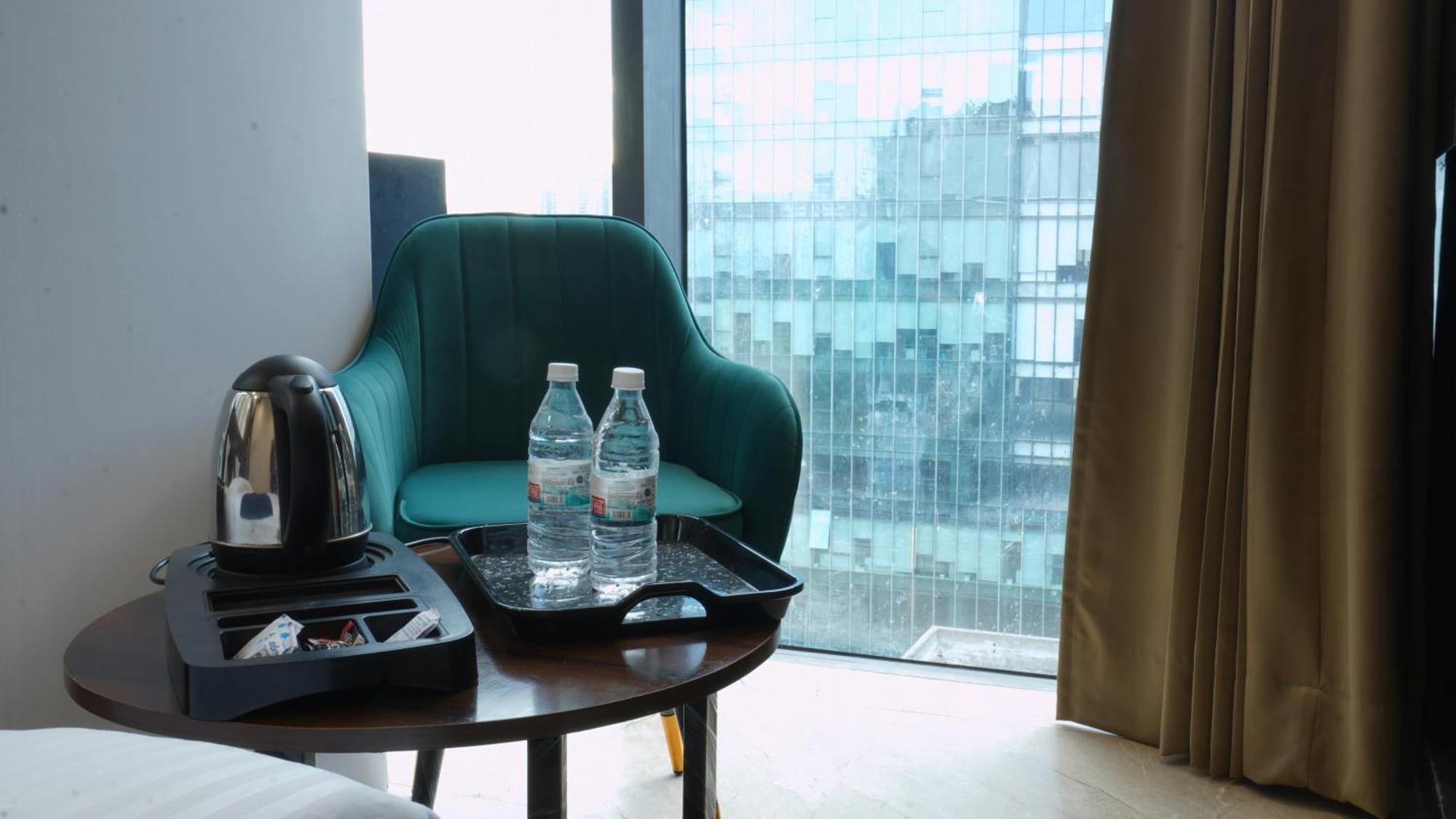 Aquila Grand Suites - Noida Sector 136 Eksteriør billede