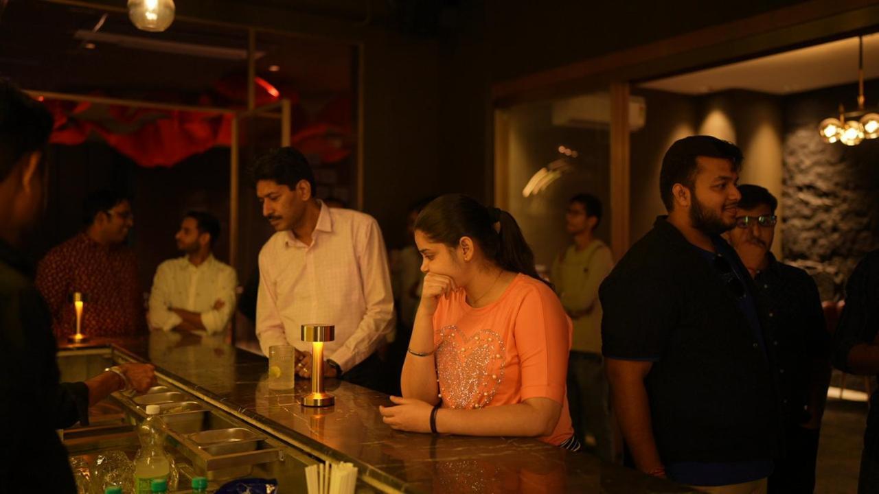 Aquila Grand Suites - Noida Sector 136 Eksteriør billede
